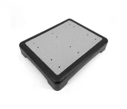 Cs&uacute;sz&aacute;sg&aacute;tl&oacute; l&eacute;pcsős mobilit&aacute;st seg&iacute;tő platform