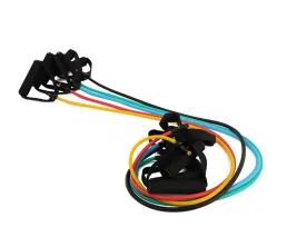 T&ouml;bbsz&iacute;nű ellen&aacute;ll&oacute; cső hab foganty&uacute;kkal