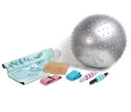 Vel&uacute;r j&oacute;ga t&ouml;r&ouml;lk&ouml;ző massz&aacute;zsk&eacute;szlet