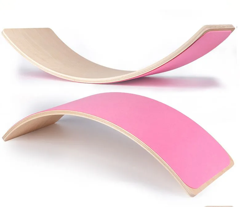 Fából készült ívelt tábla