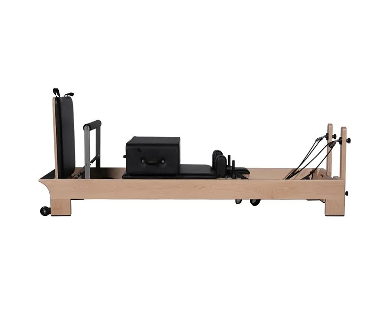 Body Training Core Bed Maple Wood Pilates Reformer gép belső lábtartókkal