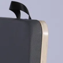 Választhat mikroszálas (1/1,2mm) vagy PU bőrből, valamint gömb textúrájú bőrt is készíthetünk, ami eltér az alapmodell sima felületkezelésétől. Ingyenes logó lézernyomtatás több mint 5 egységhez.