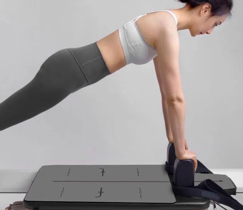 Egyedi tervezésű PU Pilates Reformer csúszásmentes szőnyeg