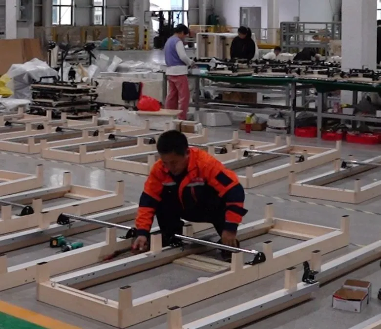 Összecsukható Pilates edzőgép fa lábakkal