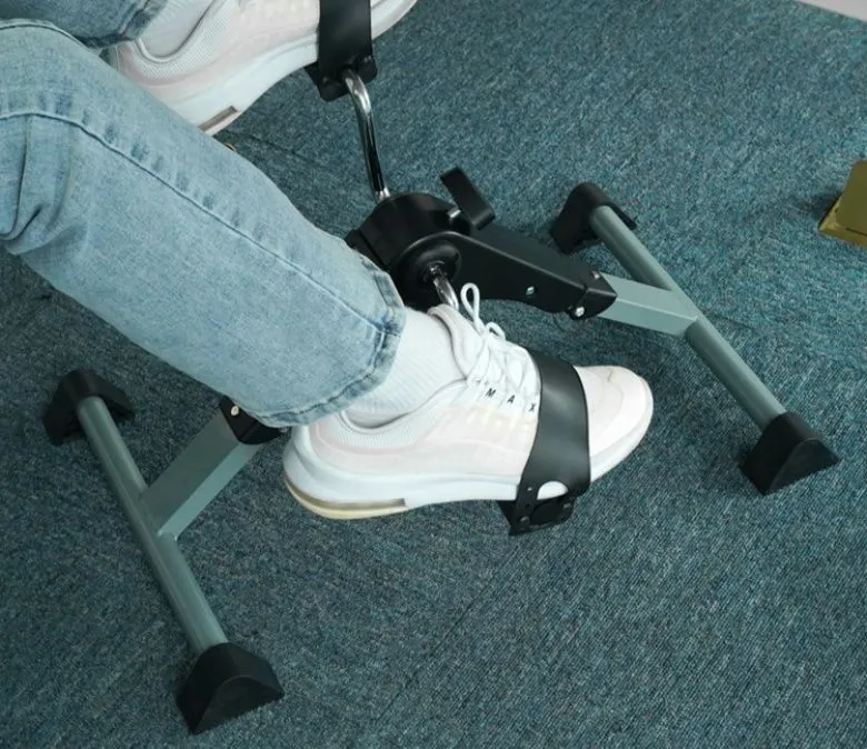 Az asztal alatt összecsukható mini aerob léptetőgép LCD kijelzővel