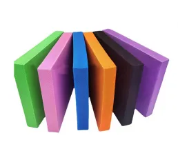 Nagy sűrűs&eacute;gű TPE egyens&uacute;lyoz&oacute; pad