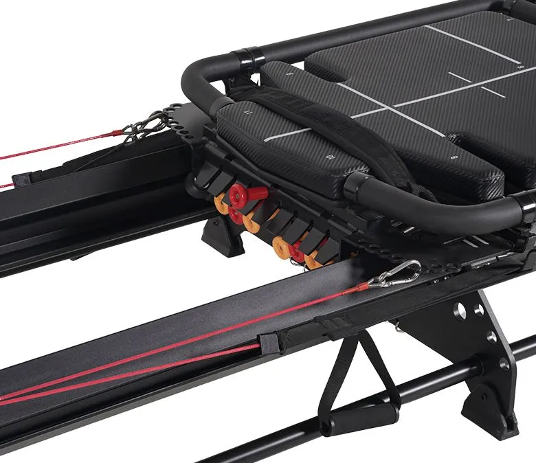 Nagy, nem forgó nyéllel rendelkező Pilates Reformer gép