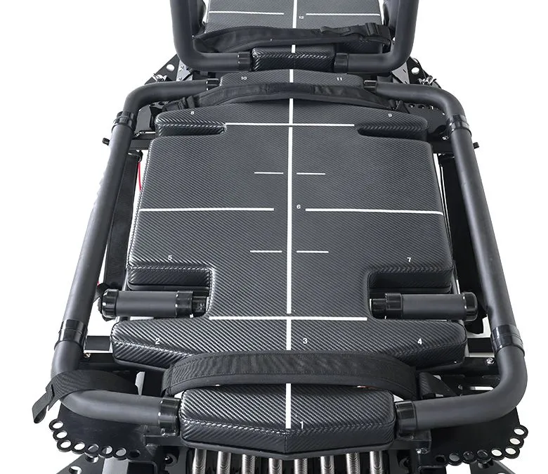 Nagy, nem forgó nyéllel rendelkező Pilates Reformer gép